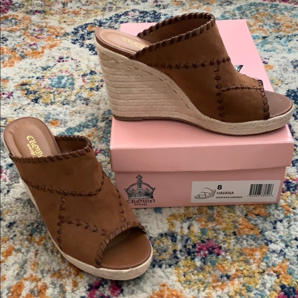 Slip on wedges
